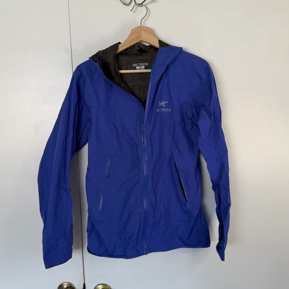 Arc'teryx Jackets & Blazers - Virtually brand new arcteryx Zeta FL rain jacket